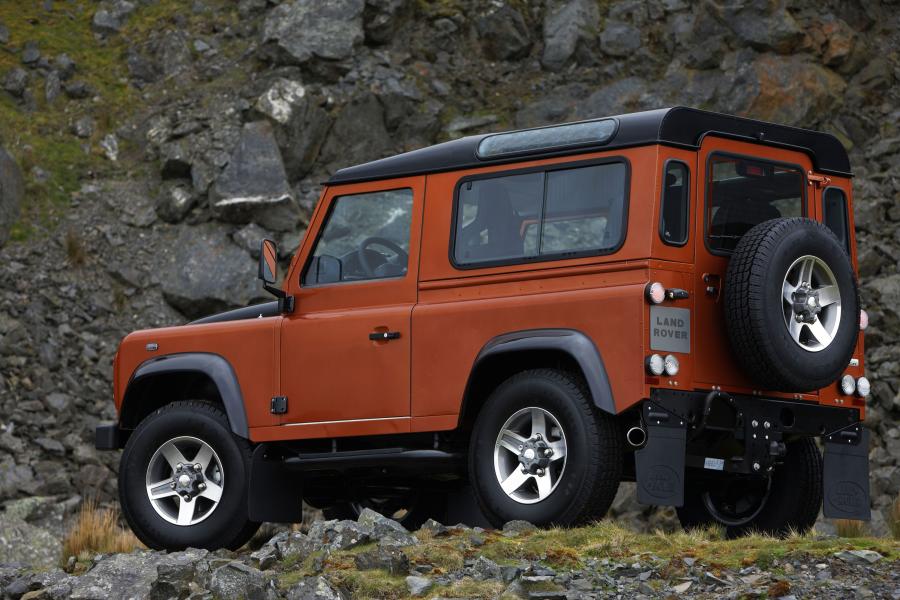  Land Rover Defender 90 Limited Edition Fire 2009 года  (фото 12 из 13)
